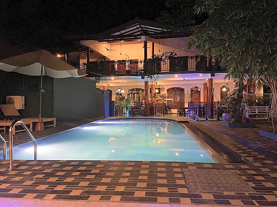 La Safari Inn