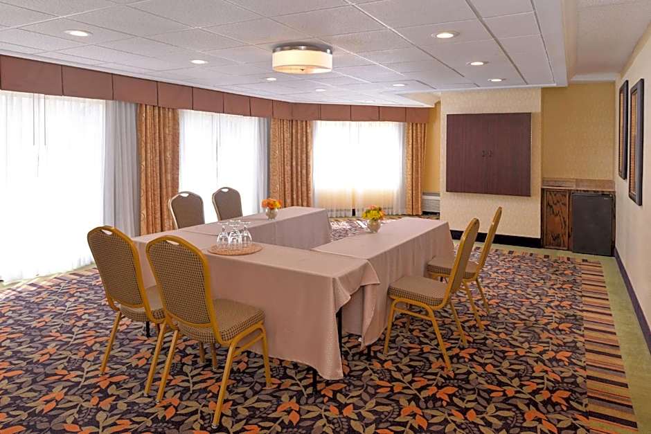 Holiday Inn Express Hotel Clearwater East - ICOT Center By IHG