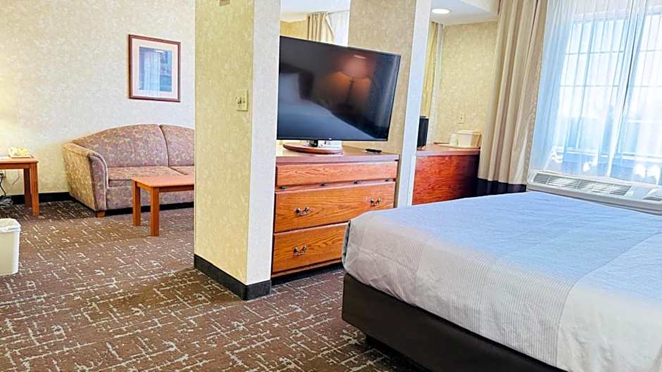 Quality Inn Marshall near University