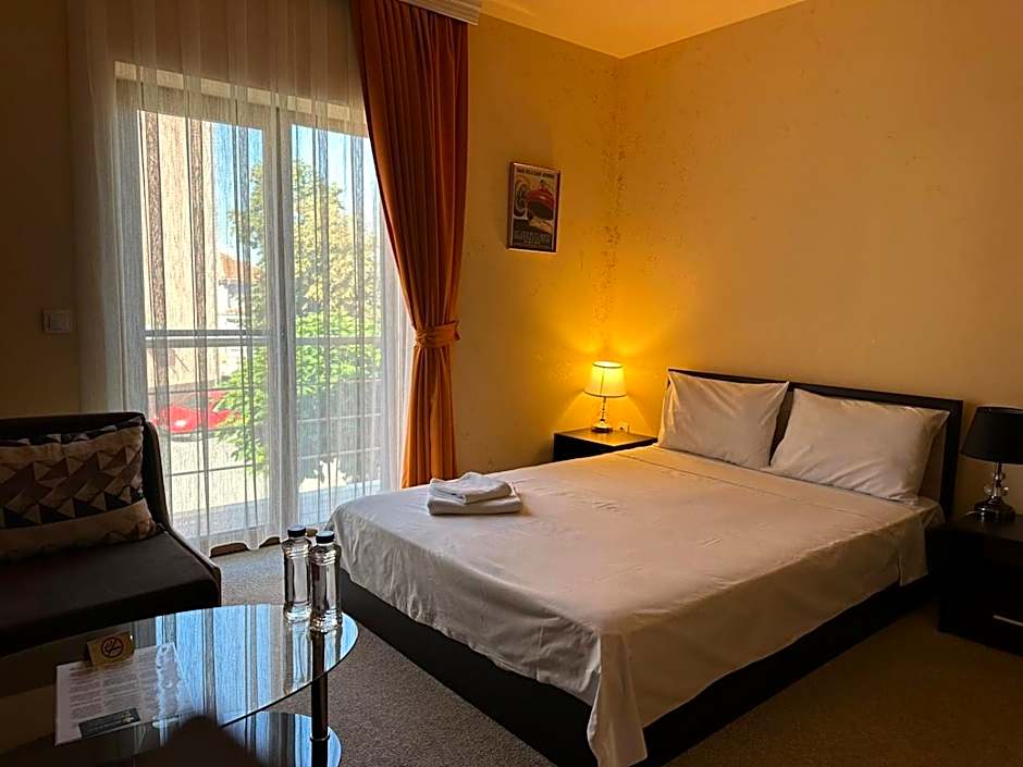 Complex MONACO HOTEL & CASINO