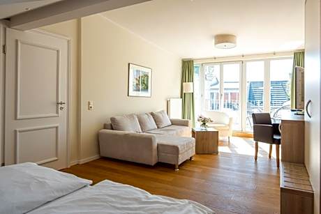 One-Bedroom Apartment (4 Adults)