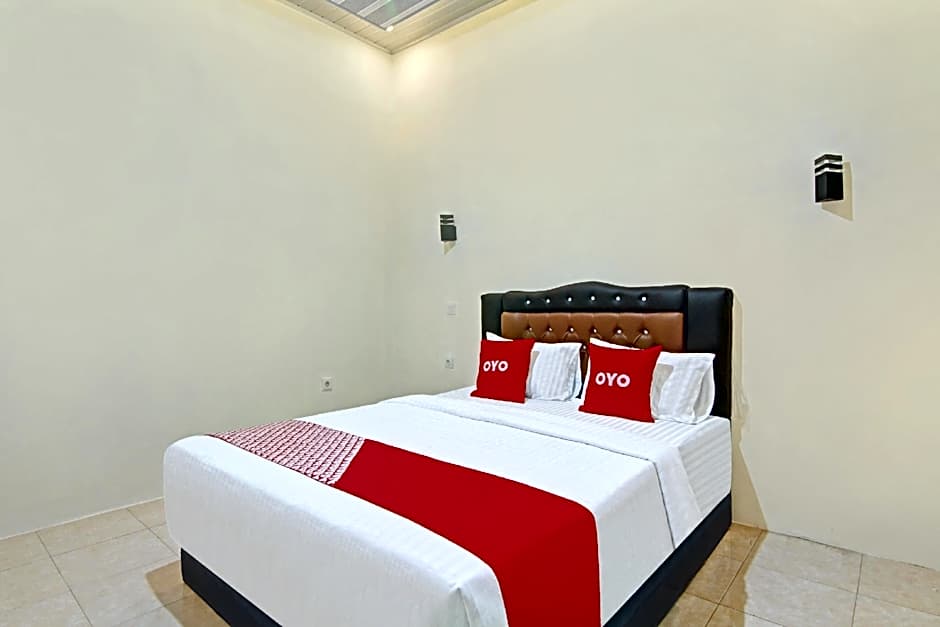 Capital O 90643 Suri Guest House Syariah