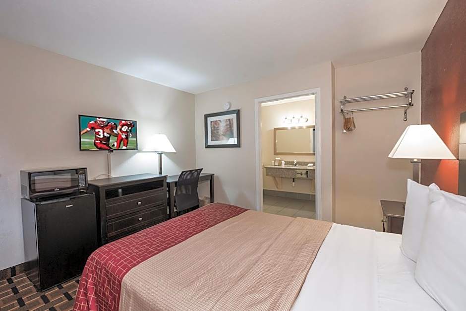 Red Roof Inn Mobile - Midtown