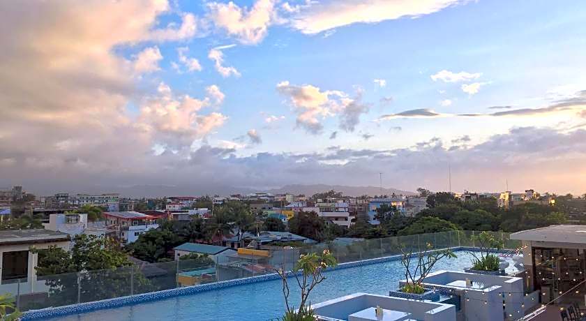 Ferra Hotel and Garden Suites