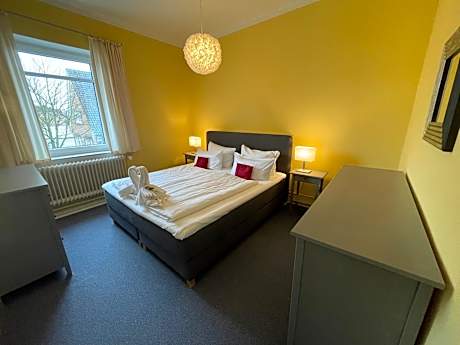 Standard Double Suite