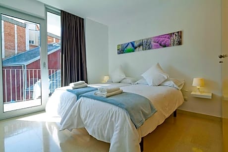One-Bedroom Apartment with Terrace