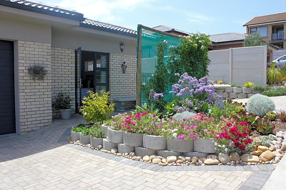 Traveller's Rest, Reebok