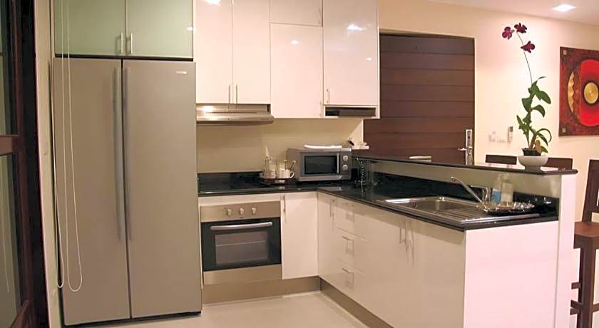 Grand Hill Residence