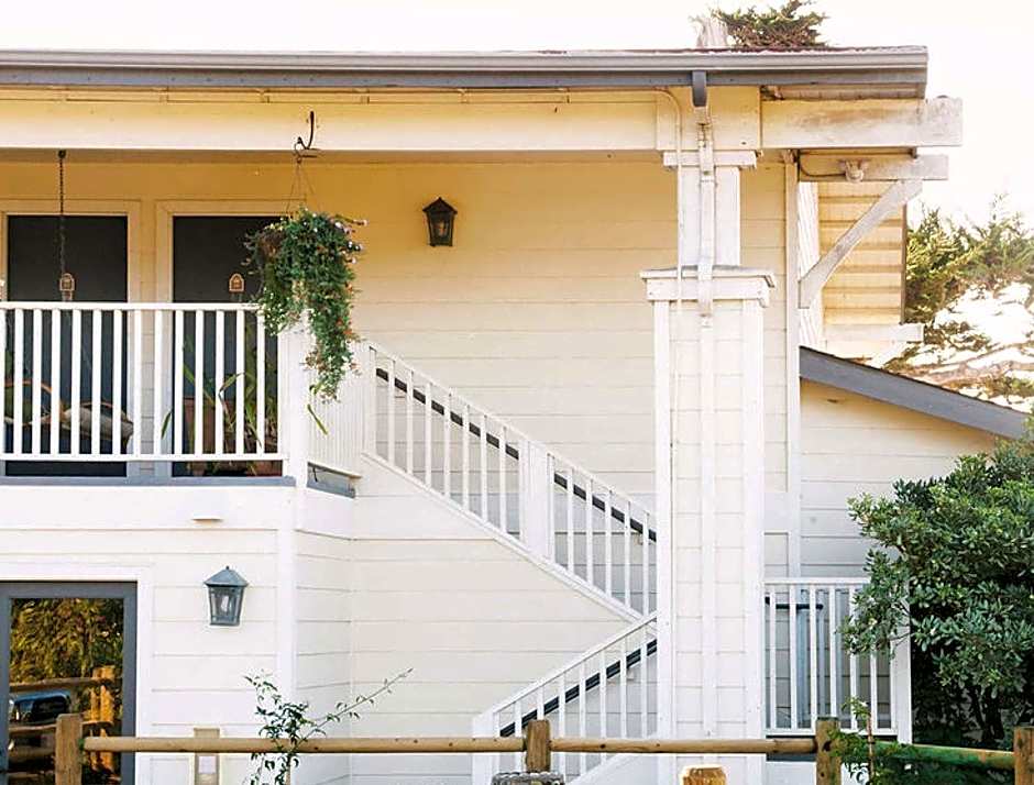 Back Bay Inn