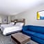 Holiday Inn Express & Suites Lancaster by IHG