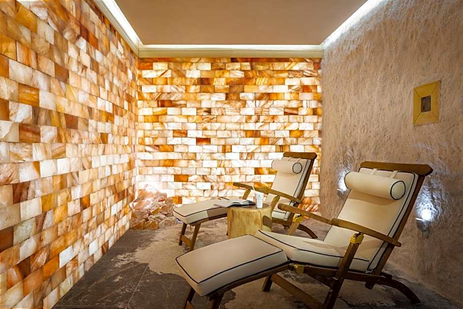 Kings' Valley Medical & Spa Hotel