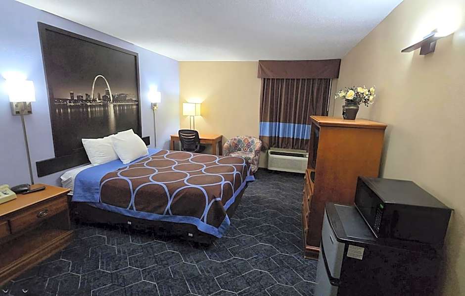 Super 8 by Wyndham O'Fallon MO/St. Louis Area