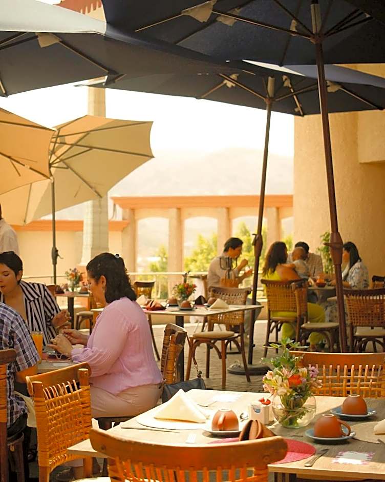 Hotel Paseo de la Presa