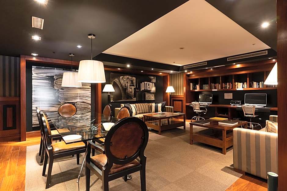 U232 Hotel