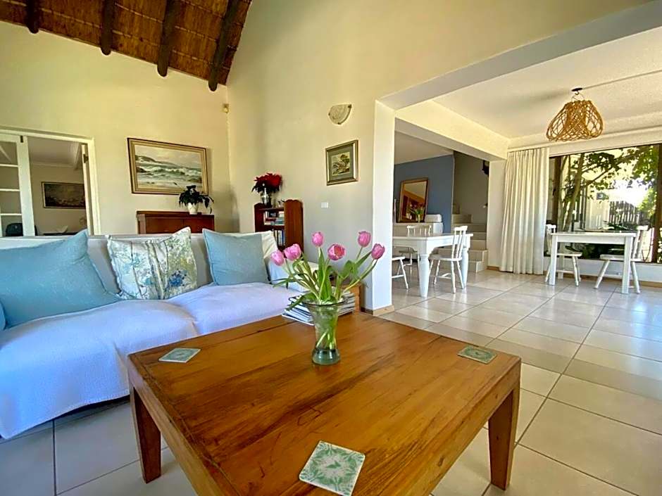 i-LOLLO Bed & Breakfast at the River Mouth