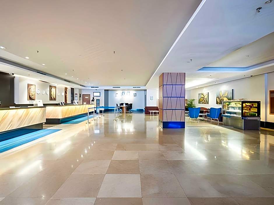 Puteri Wing - Riverside Majestic Hotel