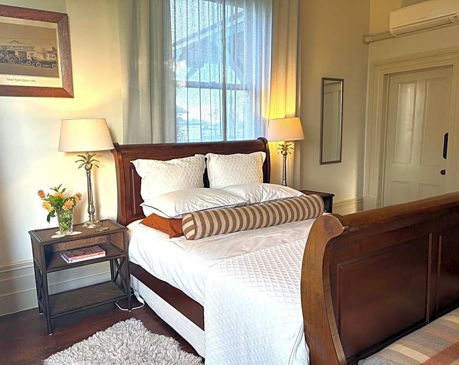 The Vicarage Boutique Bed and Breakfast Oamaru