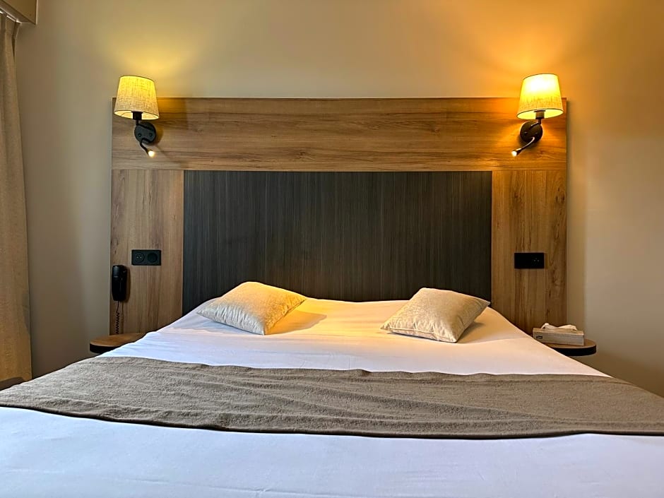 The Originals City, Hotel Napoleon, La Roche-sur-Yon (Inter-Hotel)