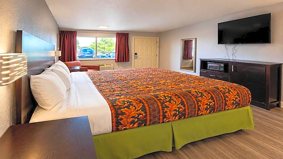 Regency Inn Three Rivers I-37