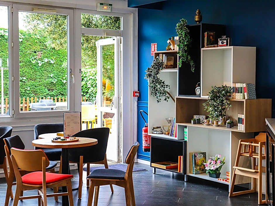 ibis Calais Car Ferry