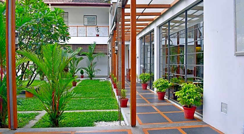 Eighth Bastion - CGH Earth