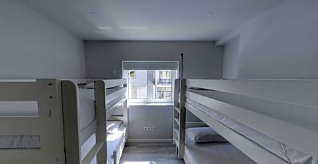 Quadruple Room with Private Bathroom