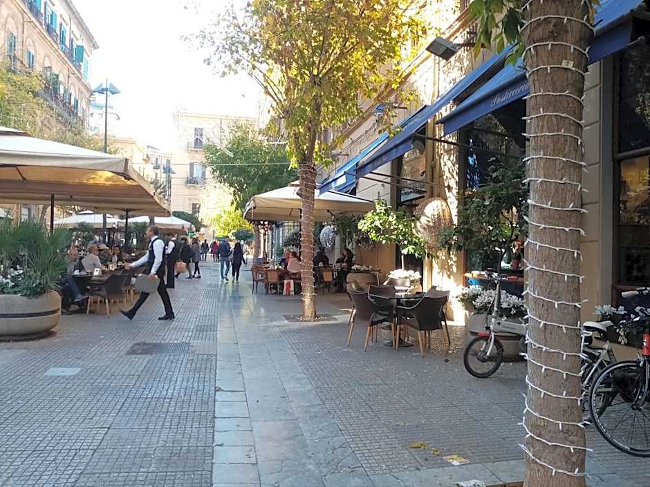 Ariston Petit Hotel