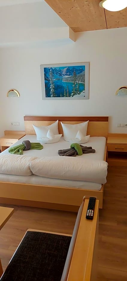 Hotel Garni Siegele - inklusive Silvretta-Card PREMIUM