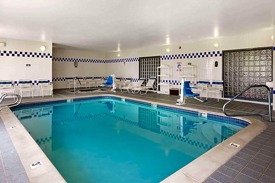 Baymont by Wyndham Golden/Red Rocks