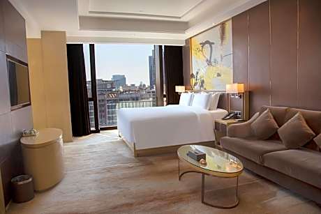 Vaperse Executive Deluxe Room (King Bed)