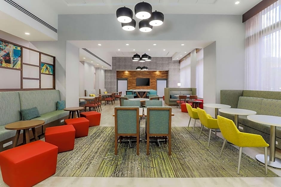 Hampton Inn By Hilton And Suites Pittsburgh-Downtown