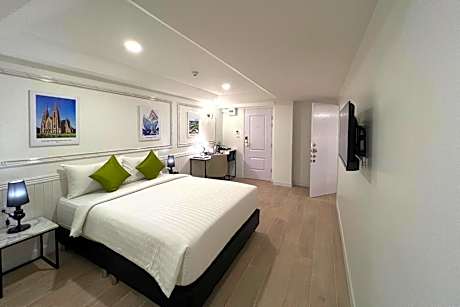 Family Connecting Room