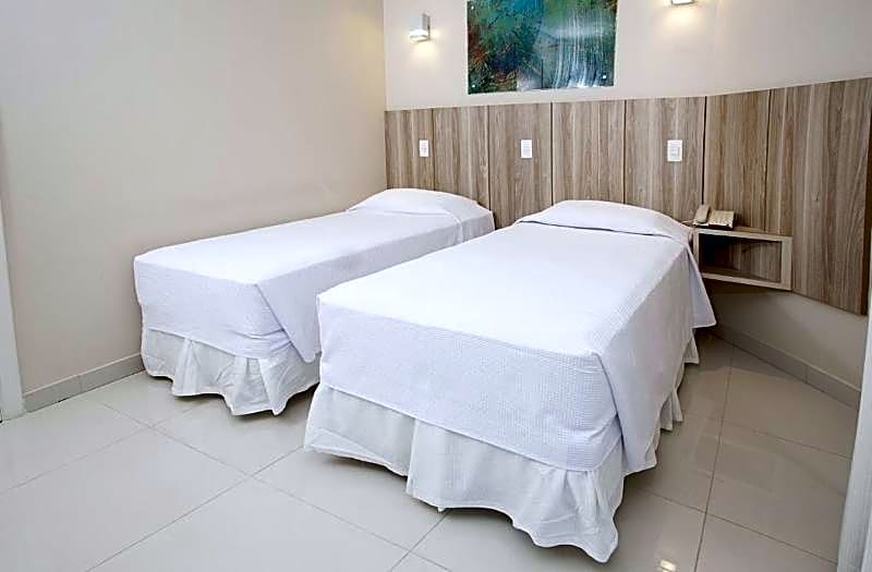 Slaviero Essential Ingleses Convention