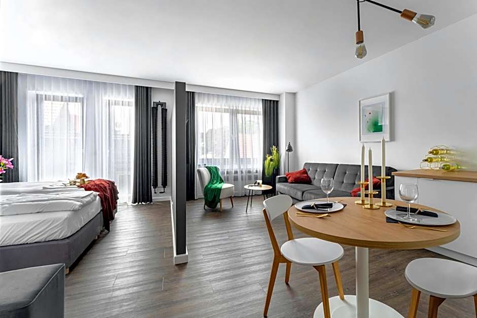 Apart House, Tylna 20