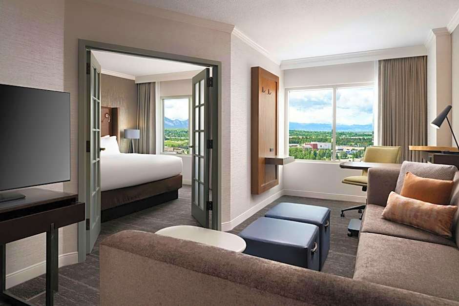 Renaissance by Marriott Boulder Flatiron Hotel