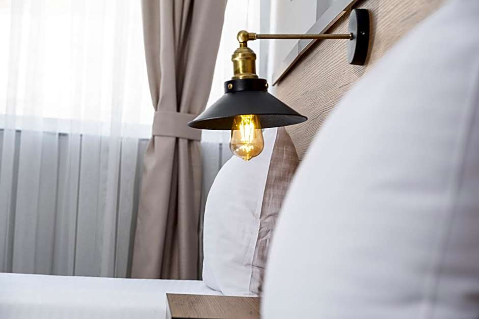 Comfort Center Suit Hotel