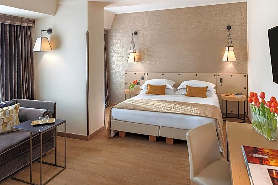 Photo 1 of 10 of Junior Suite