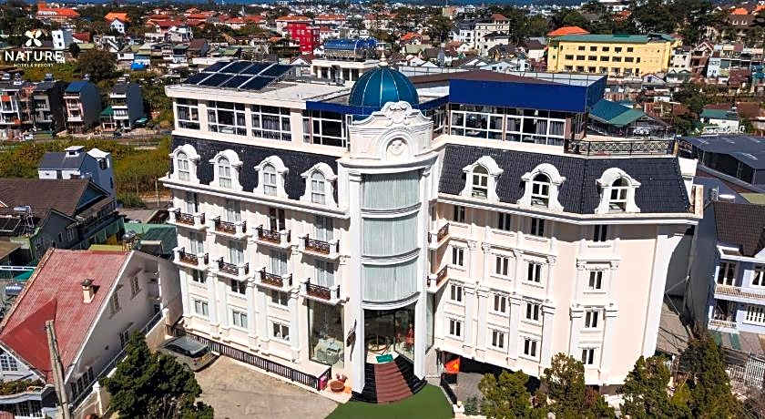 Nature Hotel - Pham Hong Thai
