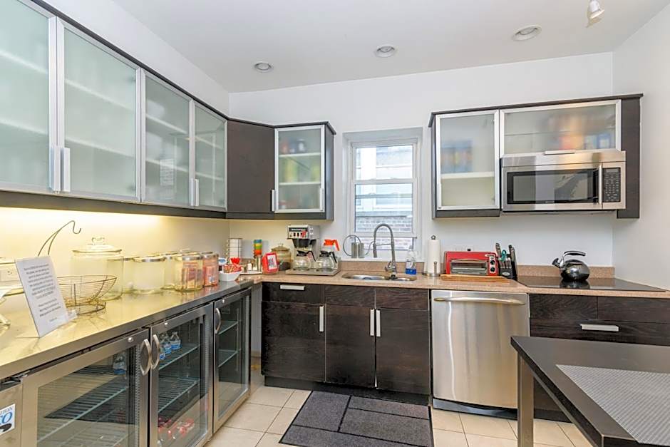 House 5863- Chicago'S Premier Bed And Breakfast