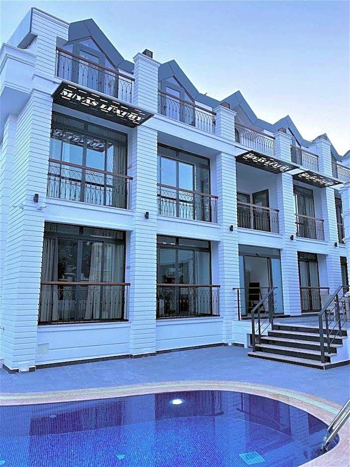 MIYAS LUXURY HOTEL