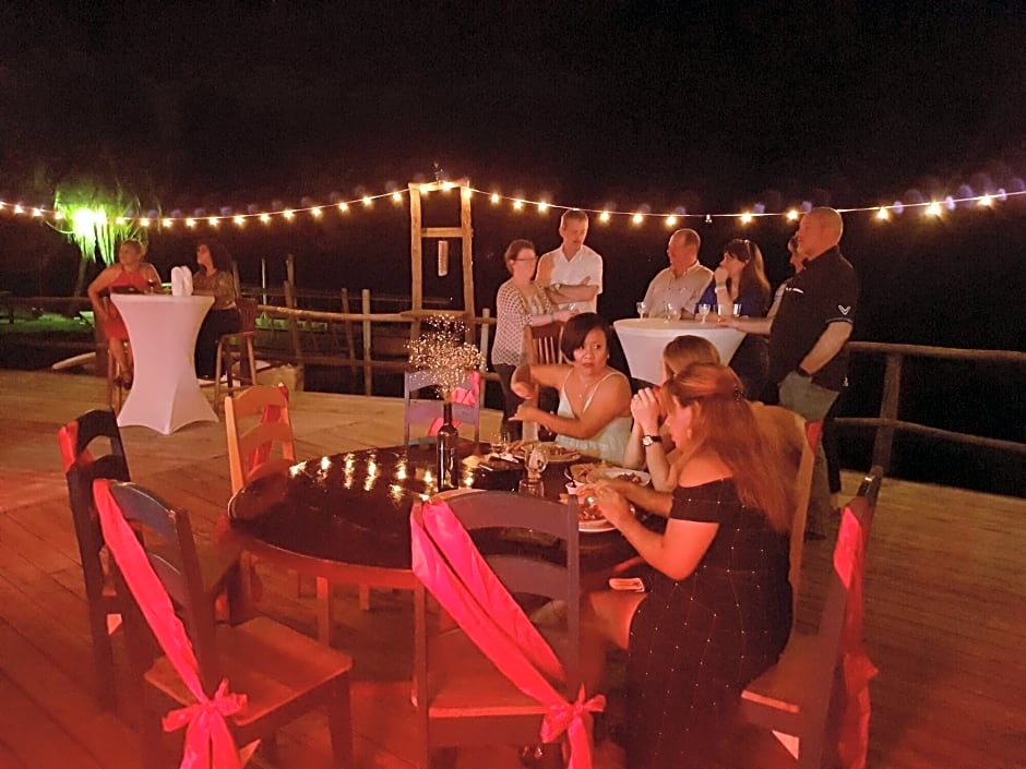 Lamanai Landings Hotel and Marina