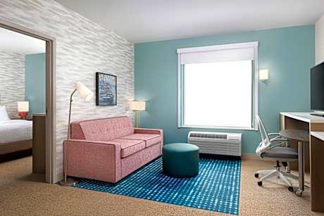 1 Queen Bed 1 Bedroom Suite