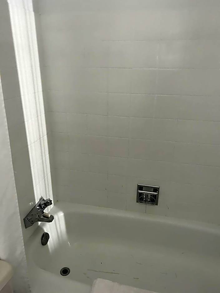 Anavada Inn & Suites - Grande Prairie