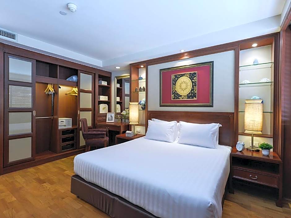 Photo 1 of 7 of Executive 2 Bedroom Suite