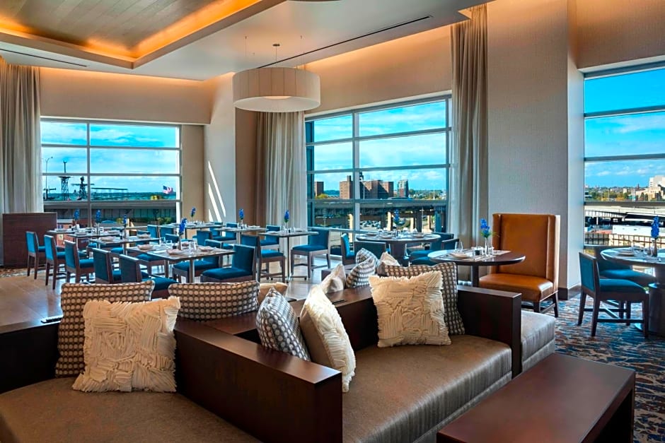 Buffalo Marriott at LECOM HARBORCENTER