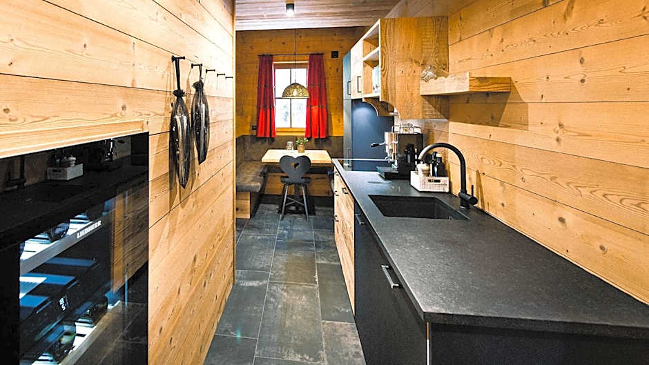 Mons Silva Private Luxury Chalets