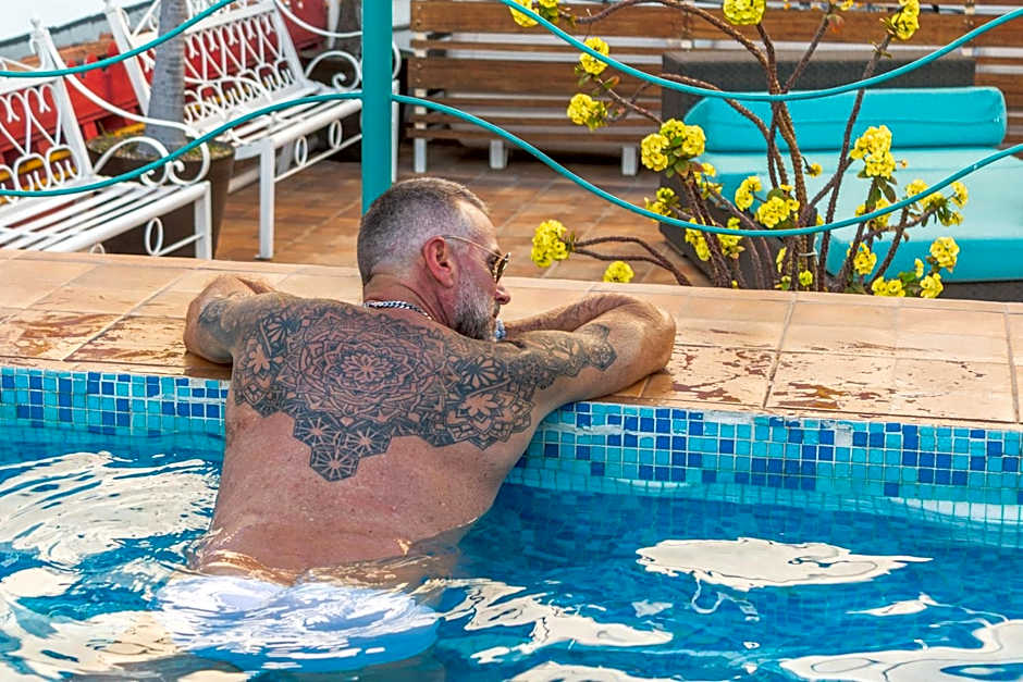 La Iguana Vallarta LGBT ADULTS ONLY - Romantic Zone - Party Clubbing Street