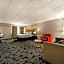 Wingate by Wyndham Lincoln Airport East