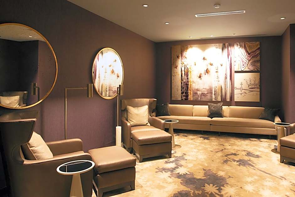 The Omni King Edward Hotel