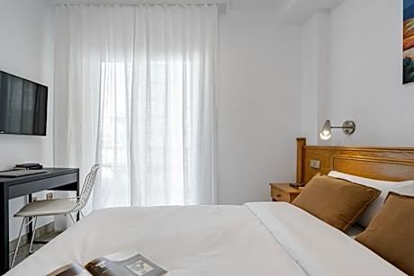 Standard Double or Twin Room (2 Adults)